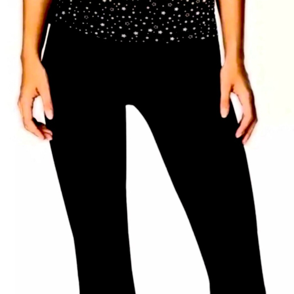 VICTORIA SECRET YOGA PANTS AND A SHEIN BRAND NEW CROP BLACK TOP!